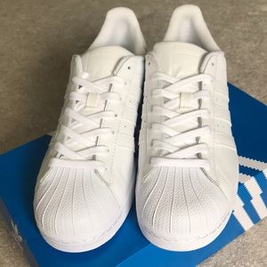 Women’s Adidas Superstar